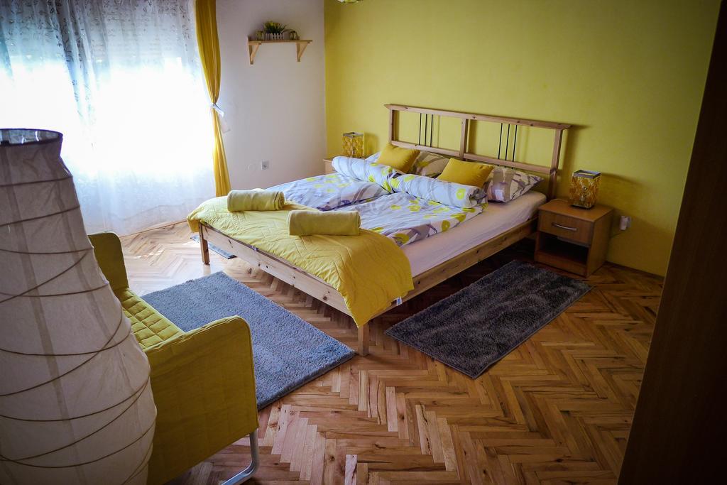 House Dado Hotel Jezerce Kültér fotó