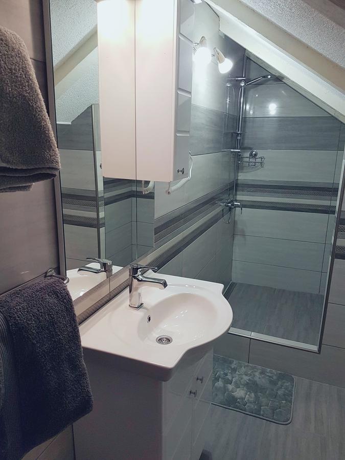 House Dado Hotel Jezerce Kültér fotó